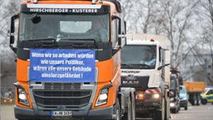 Bau-Protest in Stuttgart: Mit Baggern und Baufahrzeugen – Was die Bauwirtschaft fordert