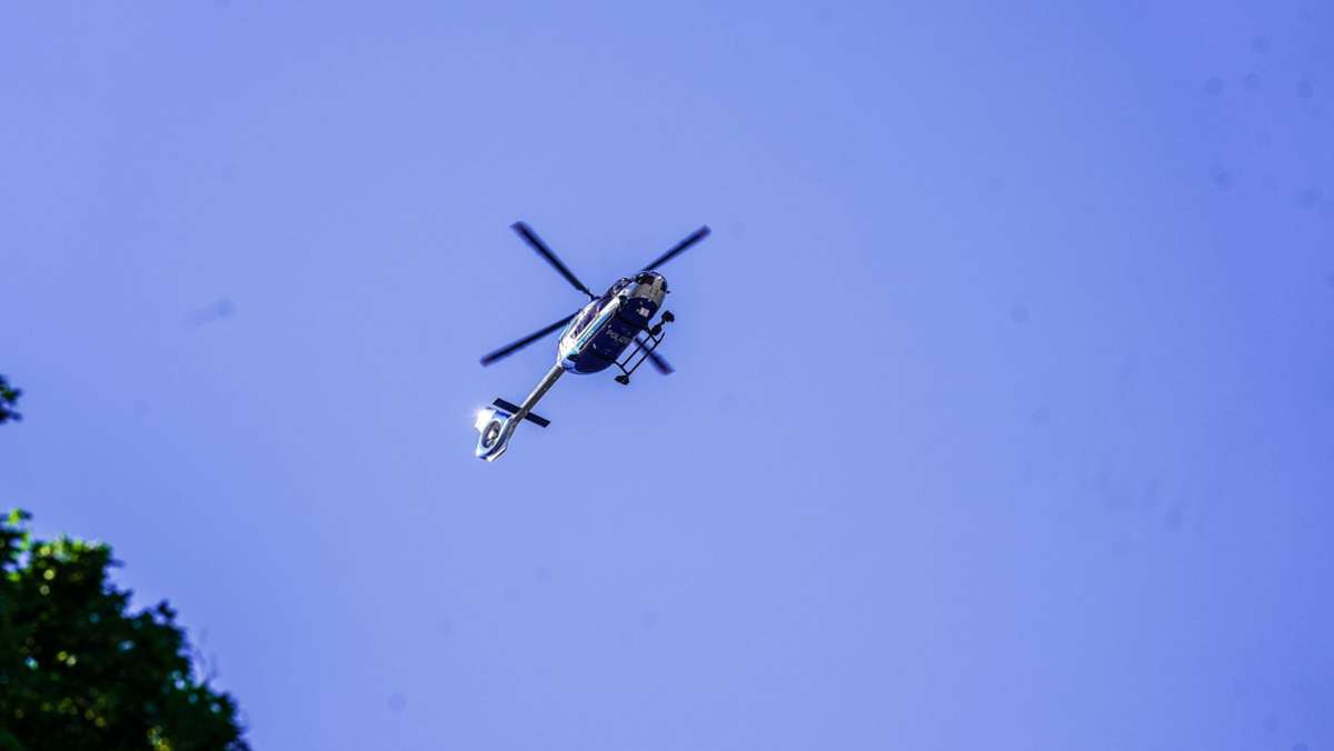 Vermisstensuche in Esslingen: Hubschraubereinsatz über Esslinger Innenstadt