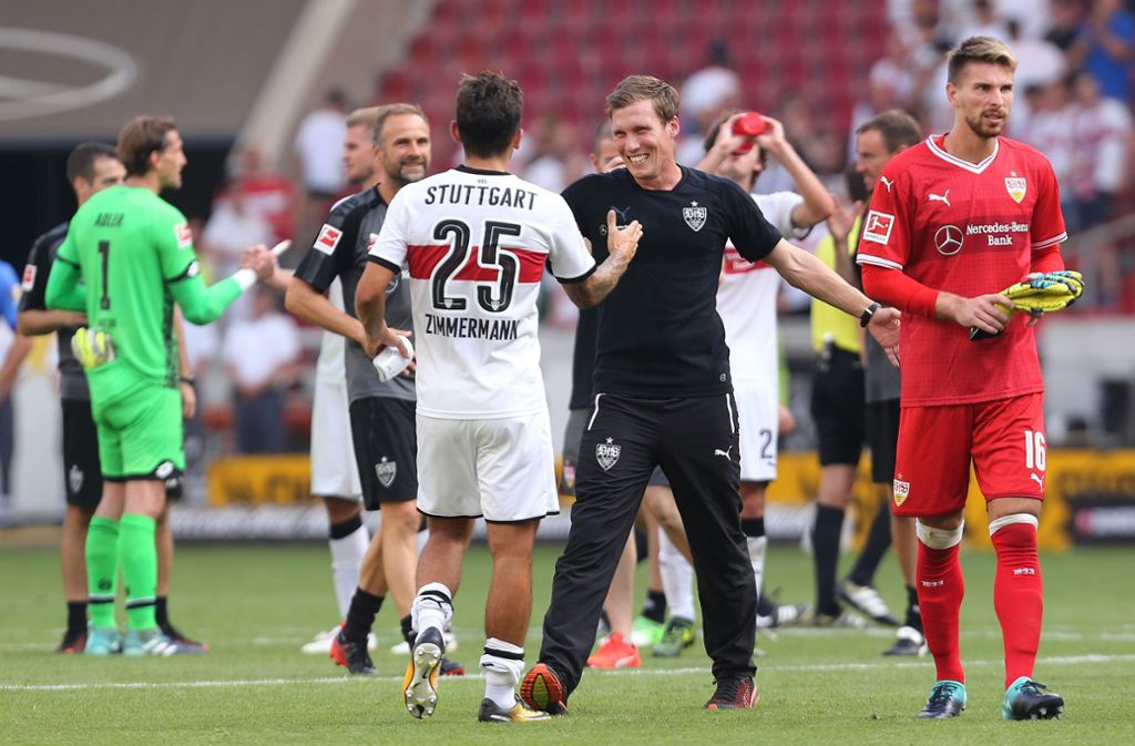 Angekommen in der ersten Liga: Hannes Wolf feiert mit dem Team seinen ersten Sieg im Oberhaus – 1:0 gegen Mainz 05