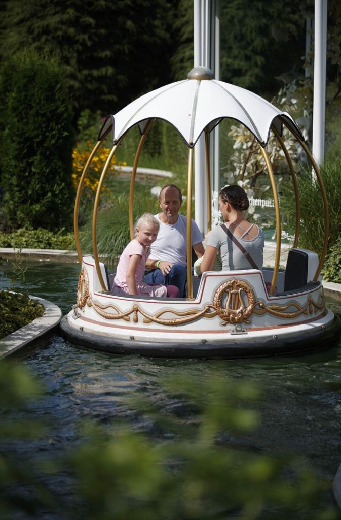 Mit Mama und Papa im Prinzessinen-Boot