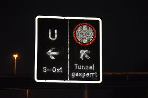Wagenburgtunnel nach Unfall gesperrt