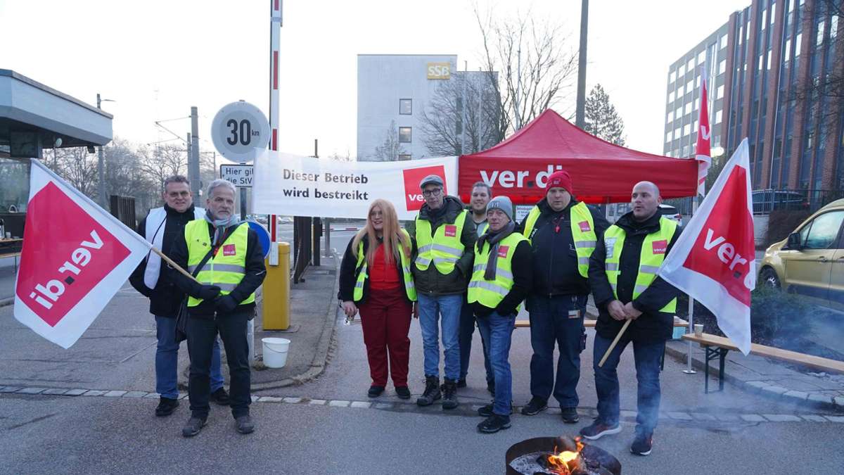 Baden-Württemberg: Verdi: Rund 4500 Beschäftigte beteiligen sich an ÖPNV-Warnstreik