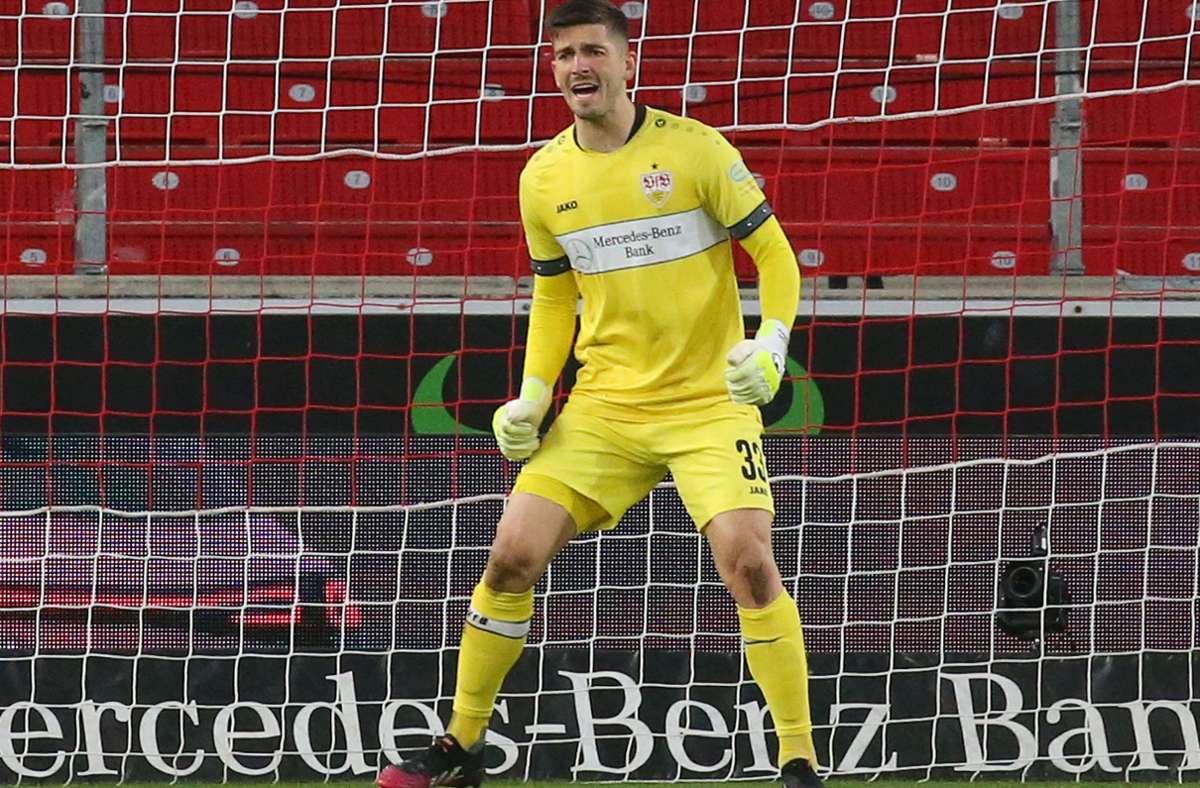 VfB-Keeper Fabian Bredlow war einer der Matchwinner für den VfB Stuttgart gegen den FC Augsburg.