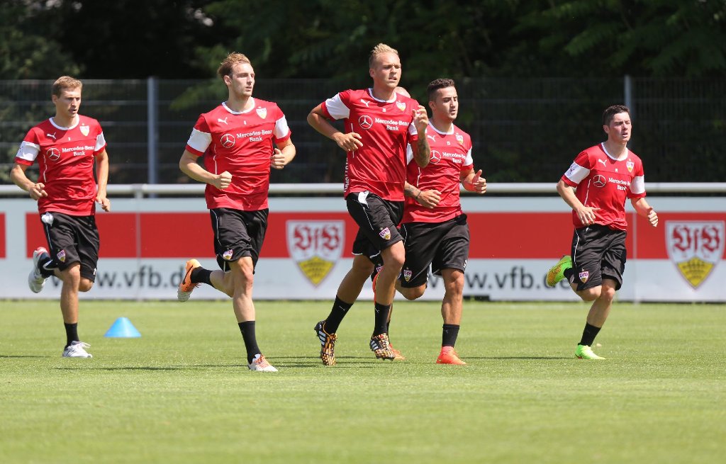 Der VfB Stuttgart startet in die Saison-Vorbereitung mit dem ersten öffentlichen Training unter dem neuen Trainer Armin Veh.