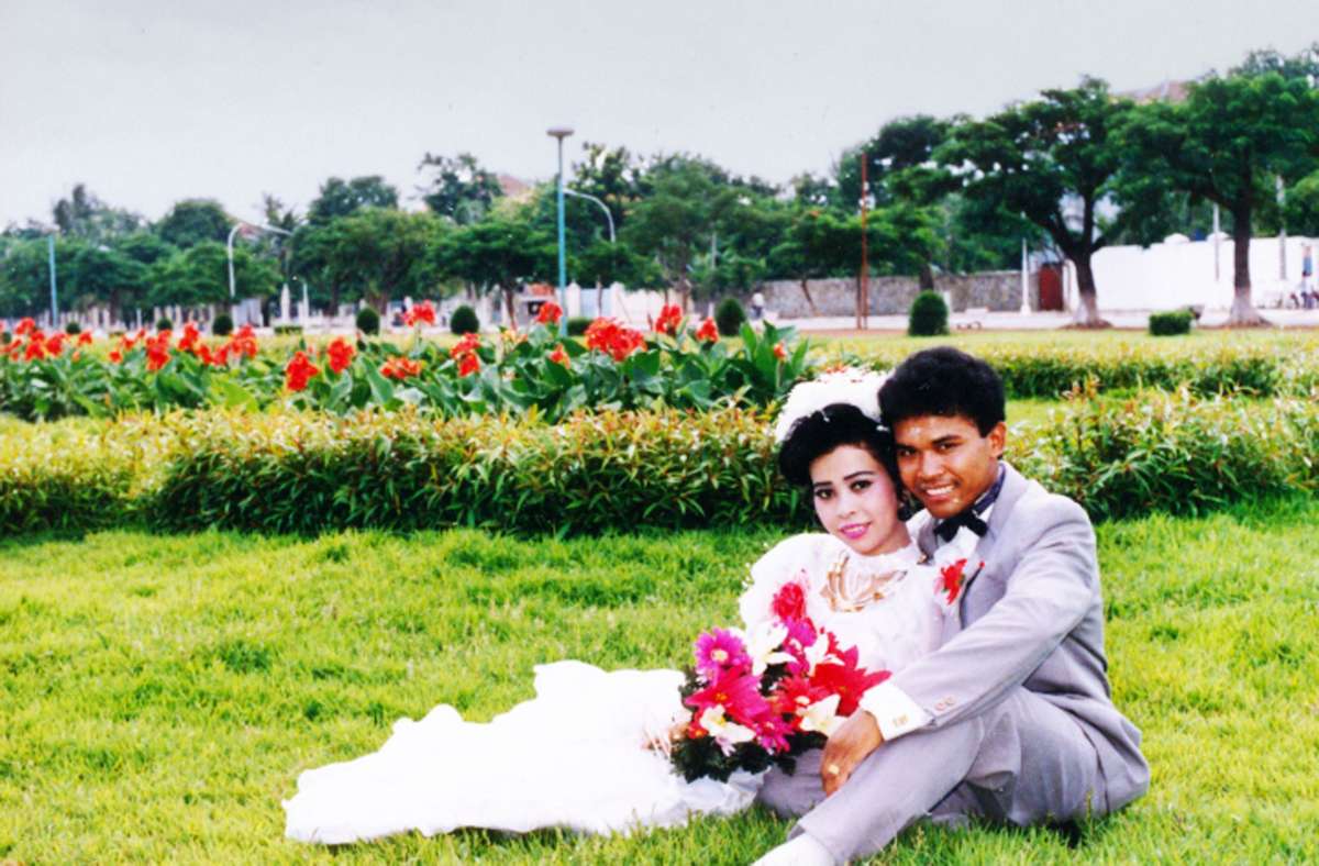 Mary und Vath Kuth bei ihrer Hochzeit 1991 in Phnom Penh