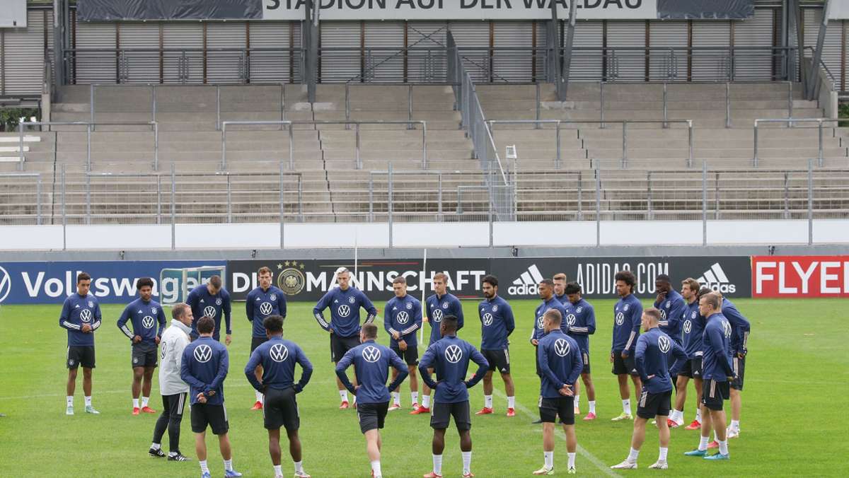 Nationalmannschaft in Stuttgart: DFB-Elf trainiert ohne Manuel Neuer auf der Waldau