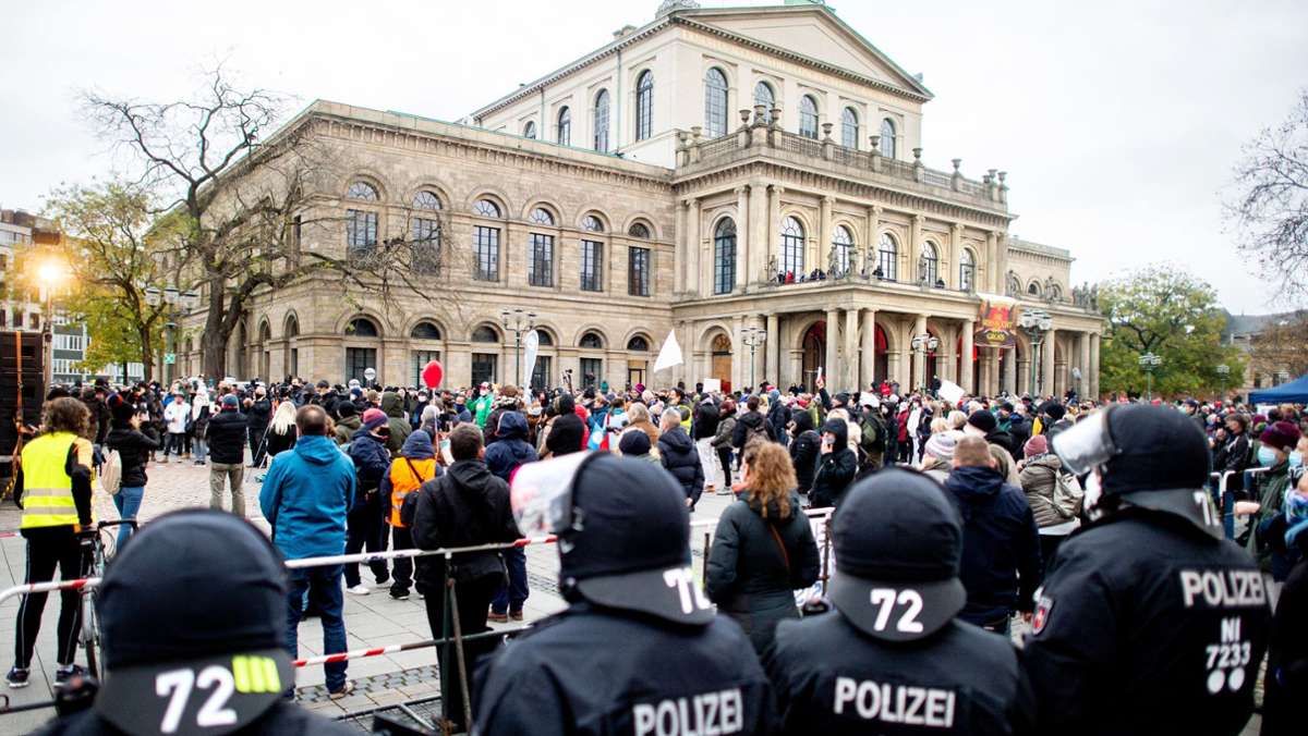 Querdenken-Demo in Hannover: Video von selbst ernannter „Sophie Scholl“ sorgt für Furore