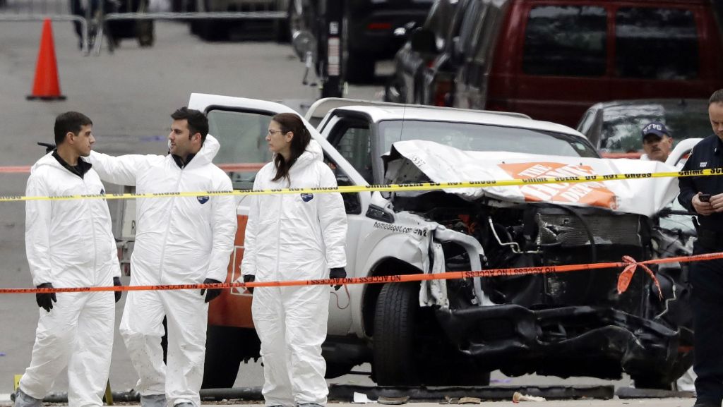  Bei der Terrorattacke am Dienstag in New York gibt es auch ein deutsches Opfer. Insgesamt starben acht Menschen bei dem Anschlag. Der 29-jährige Täter hatte die Tat wochenlang geplant. 