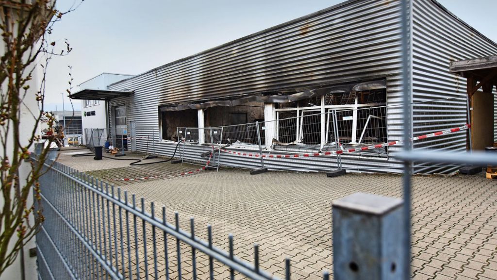 Großfeuer in Schorndorf: Brandermittler dürfen noch nicht arbeiten