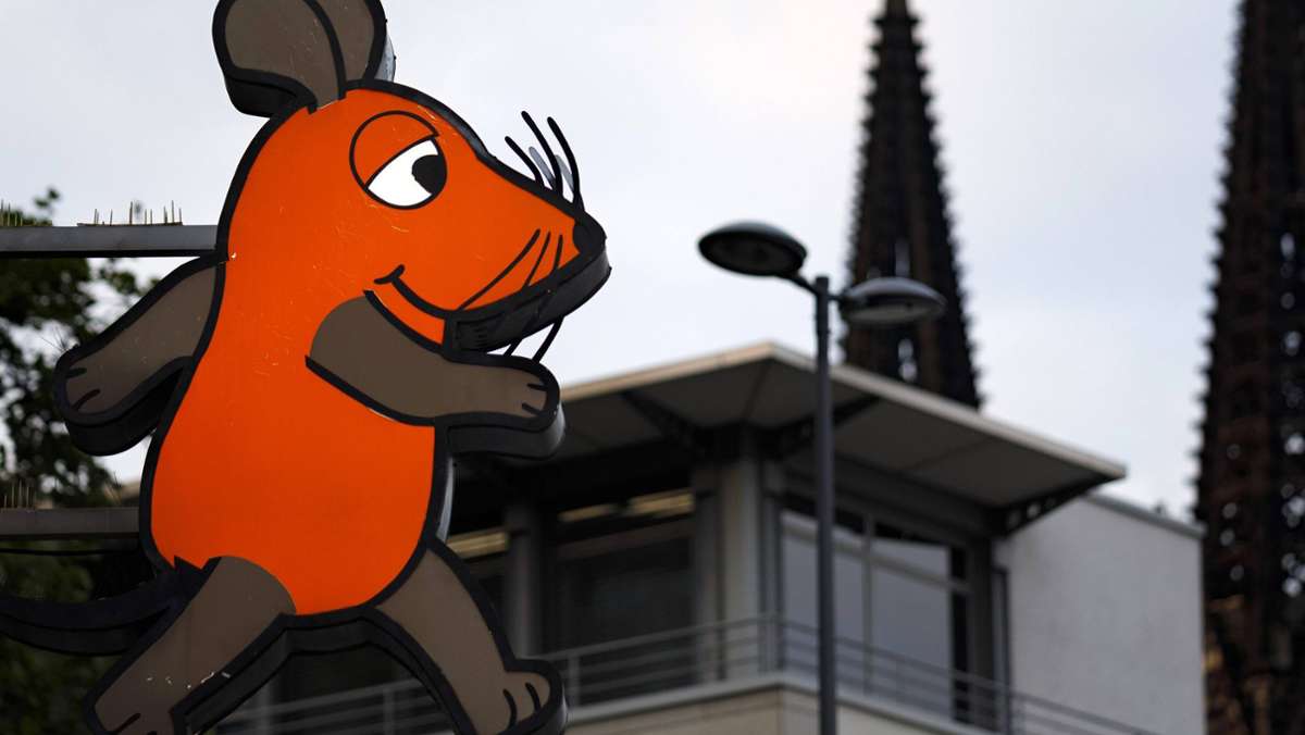  Die orangefarbene Zeichentrick-Maus mit den klappernden Augenlidern feiert Geburtstag: Am 7. März – genau 50 Jahre nach den ersten „Lach- und Sachgeschichten“ im Fernsehen – zeigen das Erste und der Kinderkanal die Geburtstagssendung. 