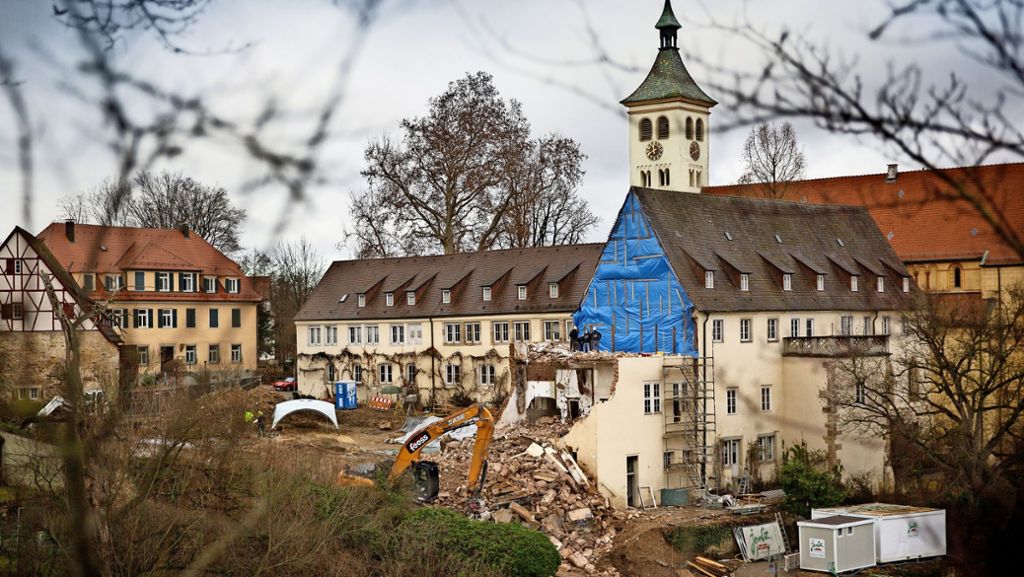 Neubau eines Pflegeheims: Der Baggerzahn nagt am Kloster Denkendorf