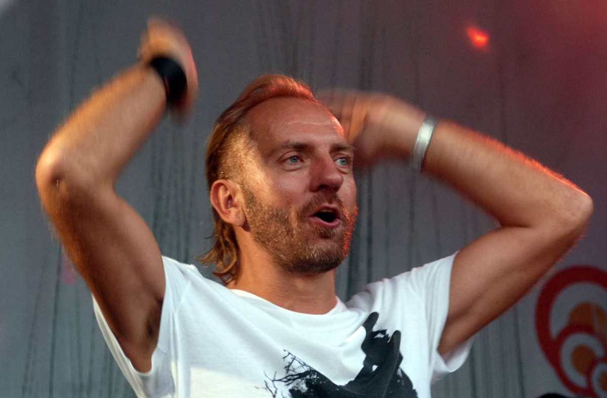 Sven Väth hat die deutsche Techno-Geschichte mit seinen nicht enden wollenden Sets geprägt. Hier spielt er zum Abschluss des Festivals c/o pop in Köln im Jahr 2007.