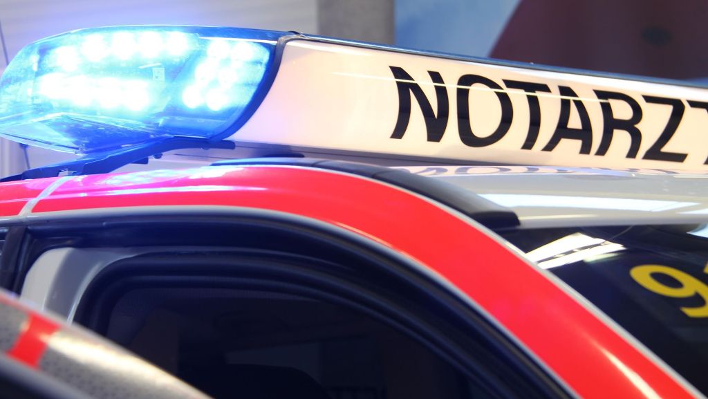  Eine Siebenjährige wird auf einem Fußgängerüberweg in Esslingen von einem Auto angefahren und dabei schwer verletzt. 
