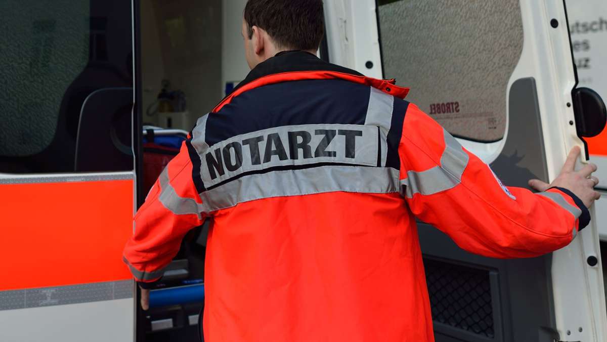 Unfall in Heidelberg: Autofahrerin prallt frontal in Bus – 42-Jährige verletzt sich schwer