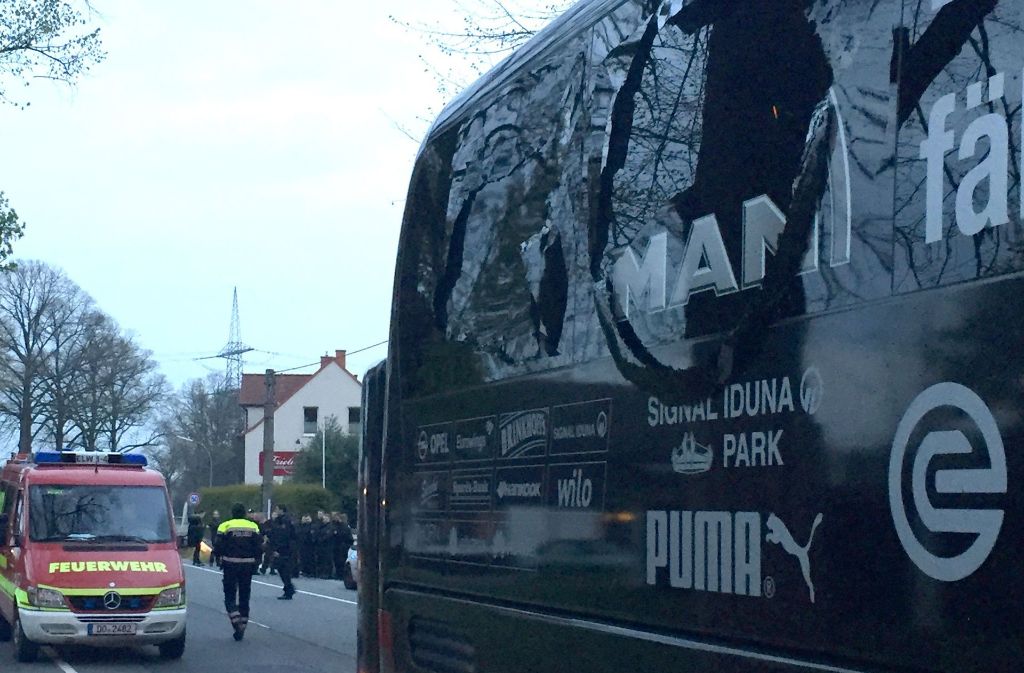 Auf den Bus von Borussia Dortmund war am Dienstag ein Anschlag verübt worden.
