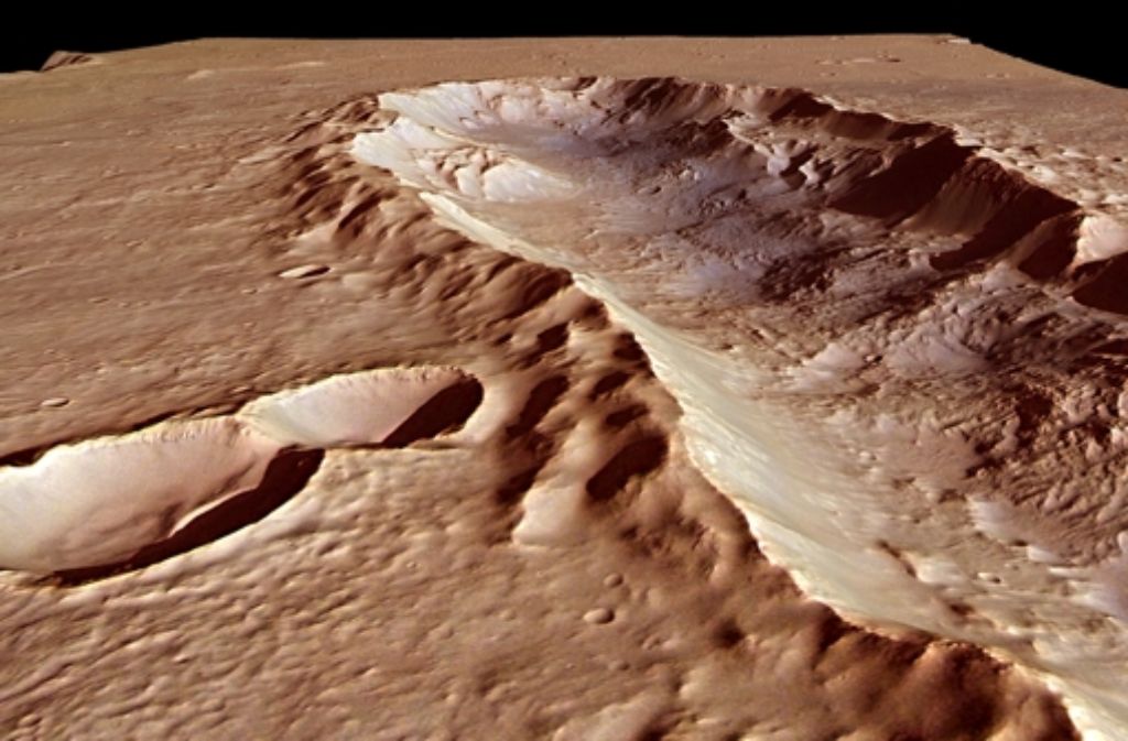 Kurioser Treffer Nummer 1: Dieser etwa 25 Kilometer breite Krater hat zwar keinen Namen, aber klar ist, dass der Meteorit in einem flachen Winkel eingeschlagen haben muss.