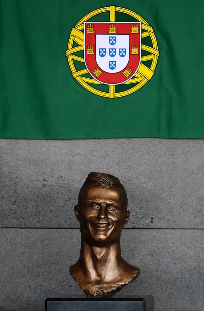 Madeira ist die Heimatinsel Ronaldos und der Flughafen wurde nach ihm benannt.
