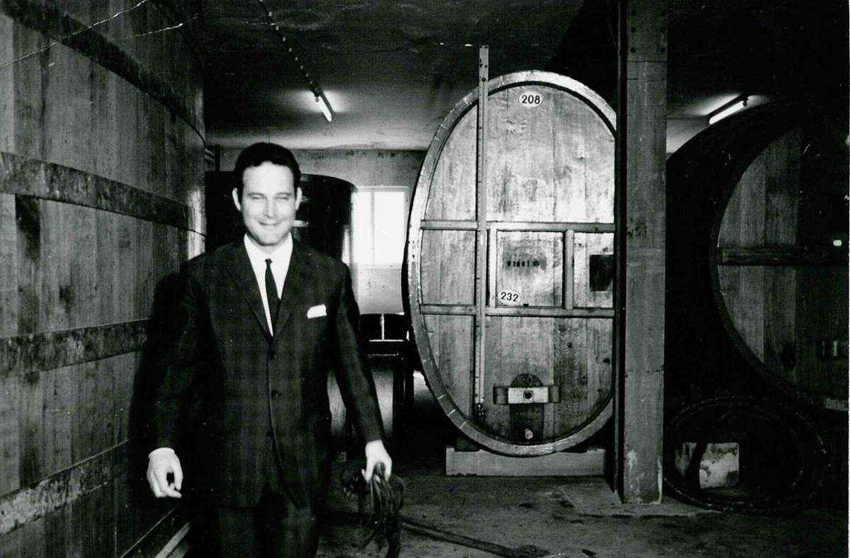 Bömers und Stein kauften die Firma 1953. Nach Steins frühem Tod 1957 übernahm Sohn Jürgen (im Bild, um 1965) nach und nach das Geschäft. Er verkaufte es 1994 und stieg im Jahr 2000 vollends aus.