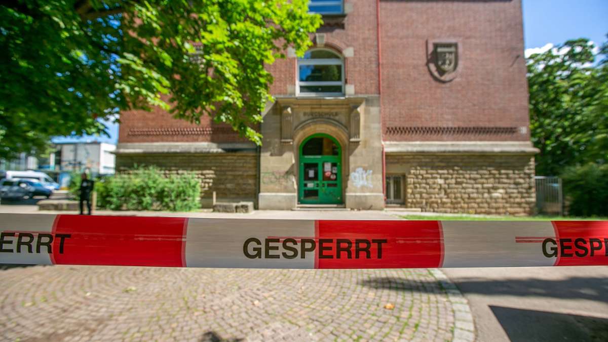 Esslinger Katharinenschule: Psychologen begleiten Schulstart nach  Messerattacke