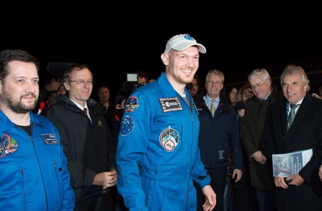 Im November 2014 beeindruckte Alexander Gerst seine Betreuer, weil er in Köln aus dem Flugzeug ausstieg, als wäre nichts gewesen. Er war damals der erste europäische Astronaut, der sofort nach der Landung in Kasachstan zum Trainingszentrum Köln zurück kehrte.