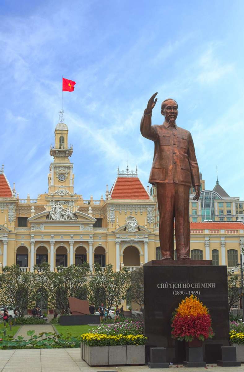 Ho Chi Minh – der Vorzeigekommunist, Guerillakämpfer, Übervater der Nation und Namensgeber der Stadt – ist der Namensgeber der Stadt, die früher Saigon hieß.