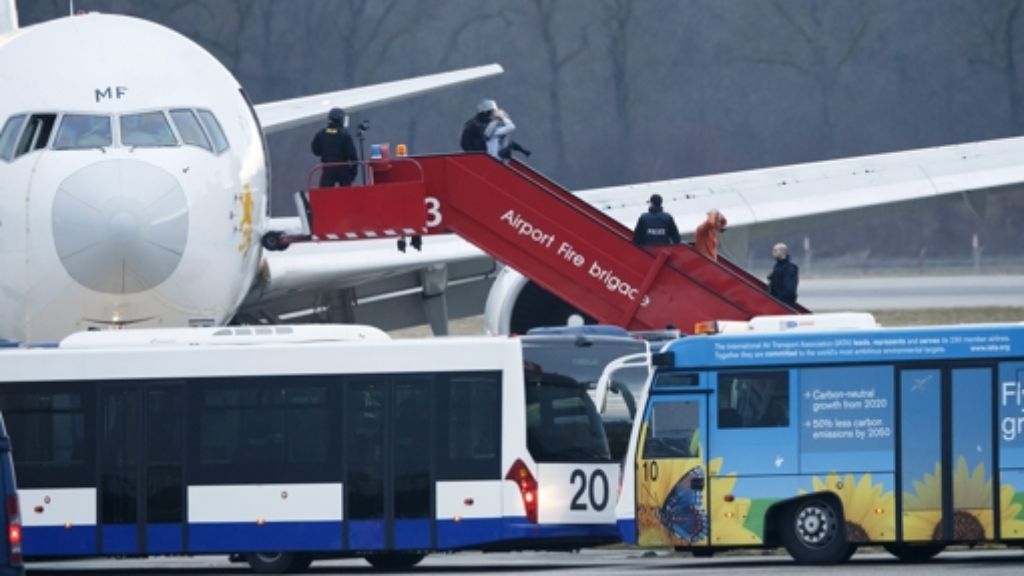 Flugzeugentführung in Genf: Co-Pilot kapert eigene Maschine