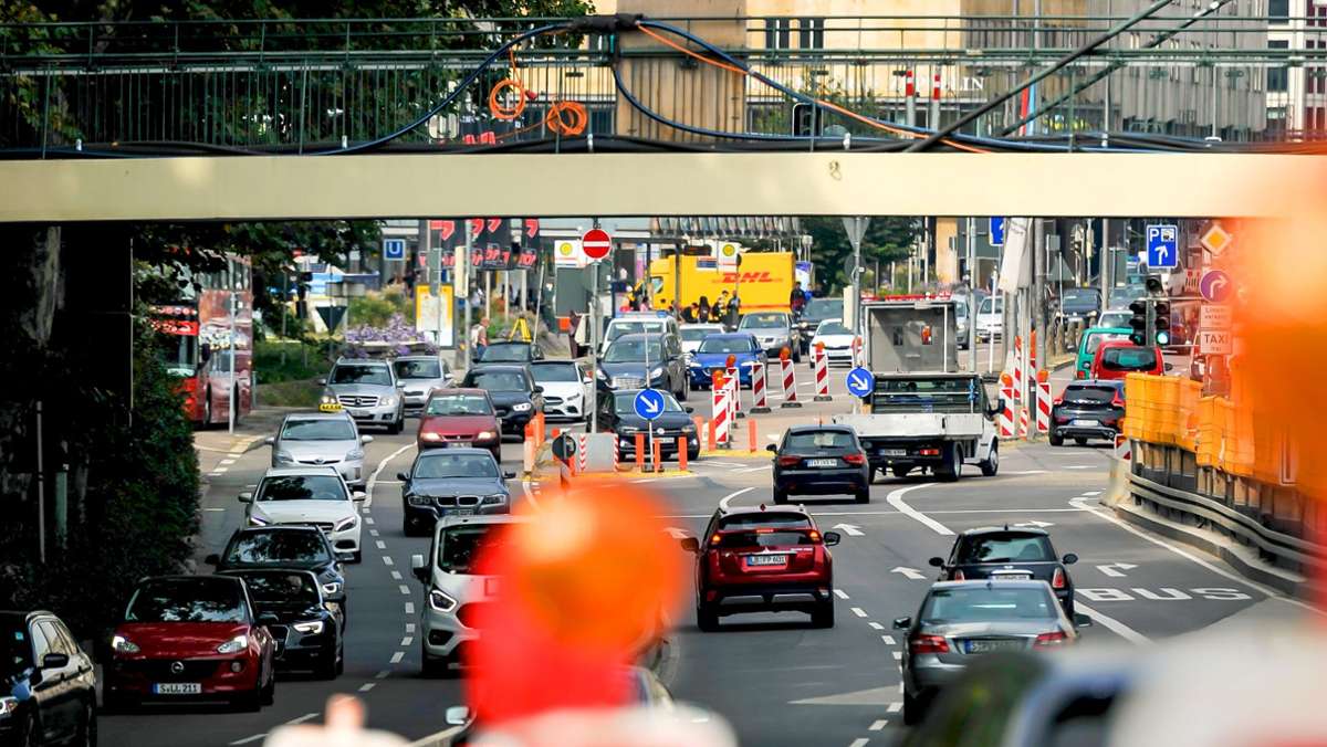 OB-Wahl in Stuttgart: Das zähe Problem mit der Blechlawine