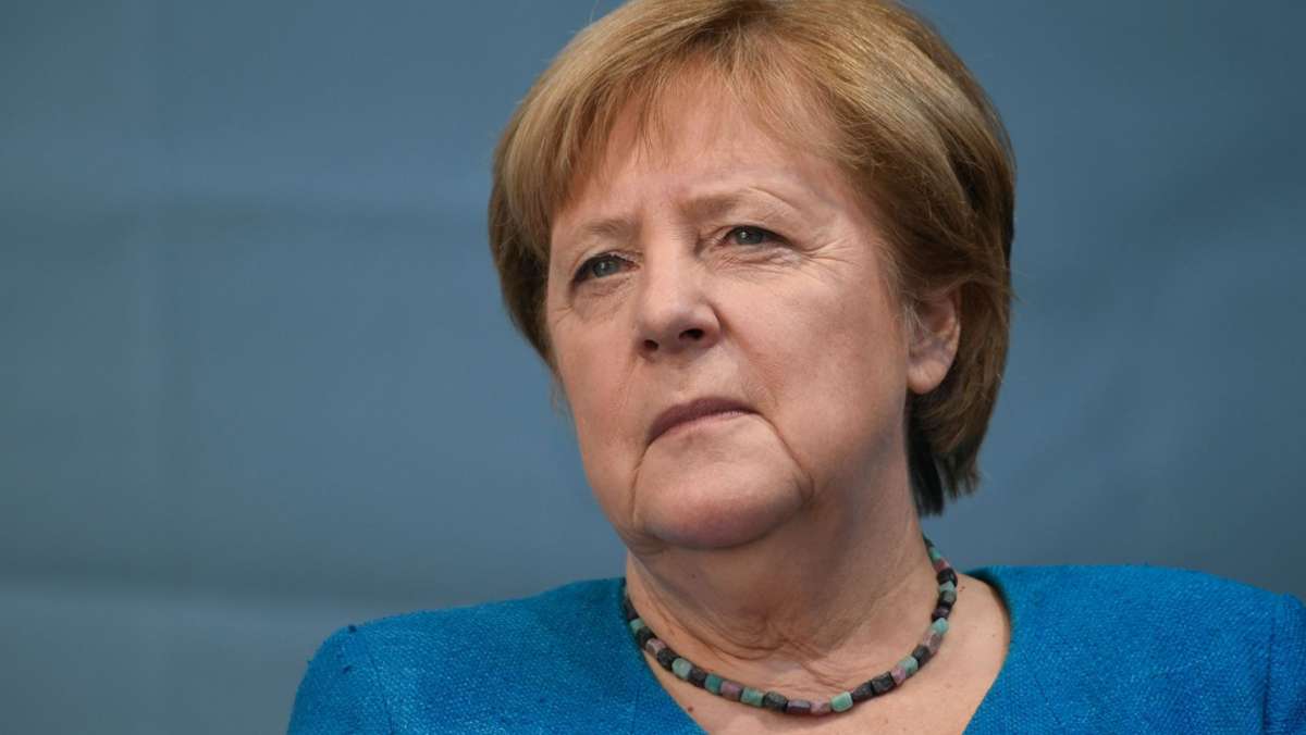  Die Impflücke in Deutschland sei zu groß, die Lage viel angespannter als vor dem vergangenen Winter – Angela Merkel hält die Pläne der Ampel-Fraktionen im Kampf gegen die vierte Corona-Welle für nicht ausreichend. 