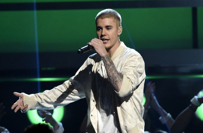 Justin Bieber führt mit sieben Nominierungen