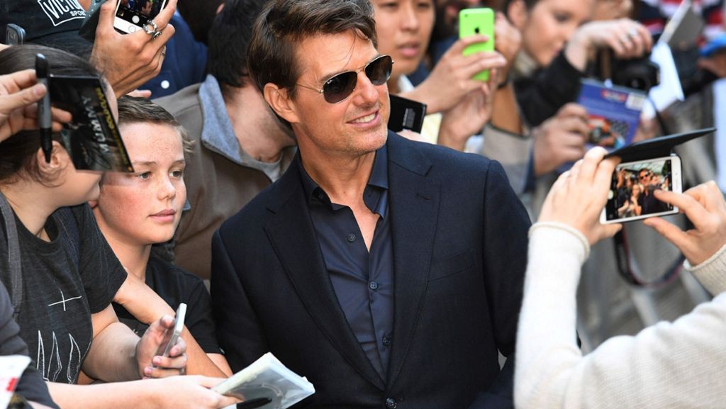 Premiere von „Die Mumie“: Tom Cruise und Co im Selfie-Rausch