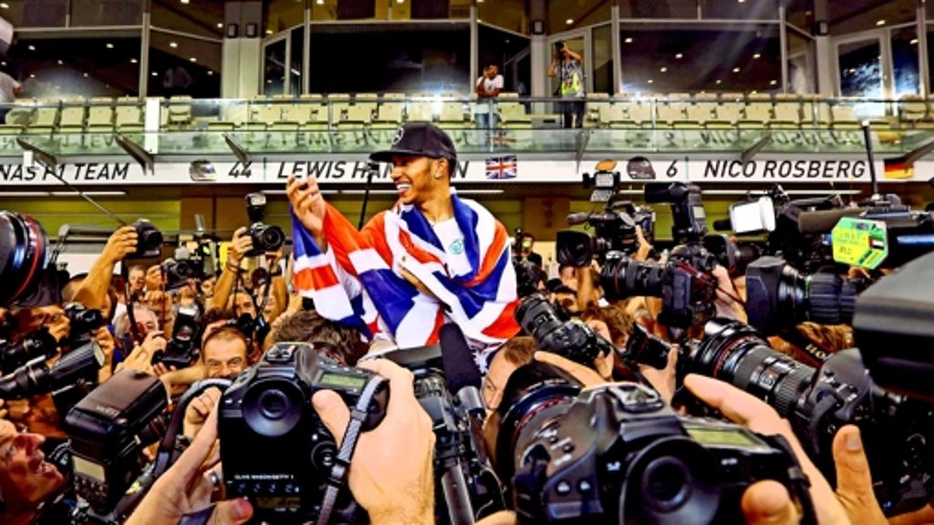 Lewis Hamilton: „Ich bin nur ein Sandkorn bei Mercedes“