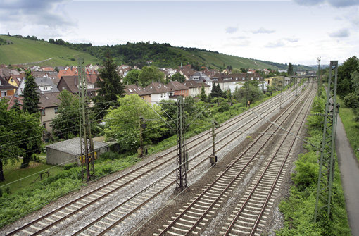 Beim Imweg in Obertürkheim werden zwei neue Gleise gebaut. Foto: Zweygarth