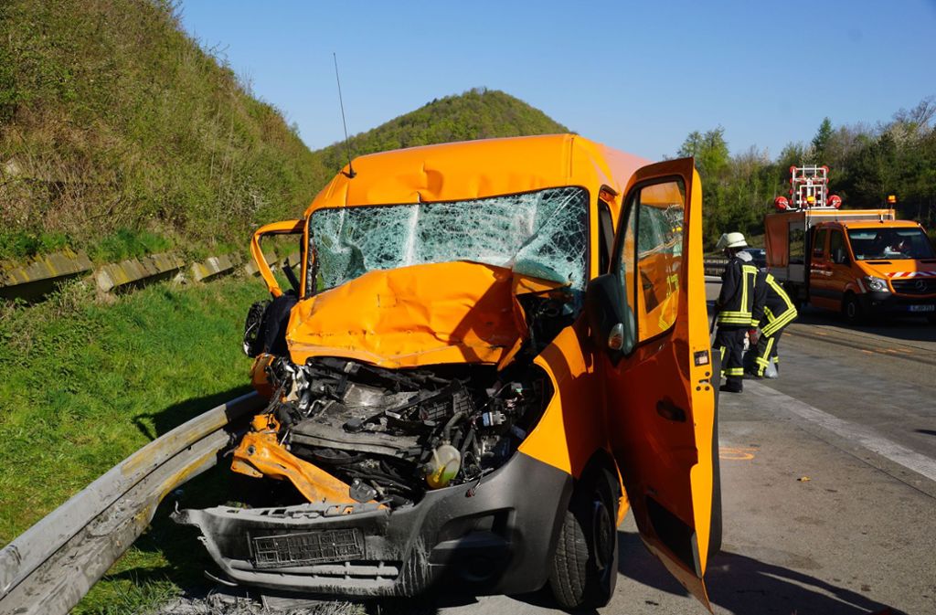 Auf der A8 Richtung München kam es zu einem schweren Unfall.