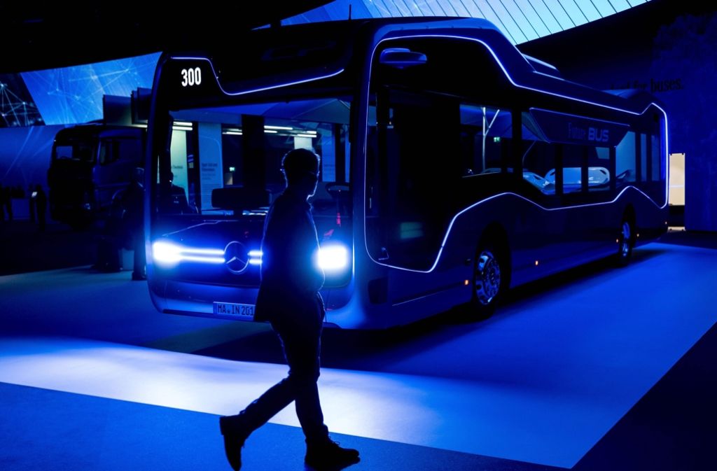Und auch der „Future Bus“ von Daimler macht eine ziemlich gute Figur.