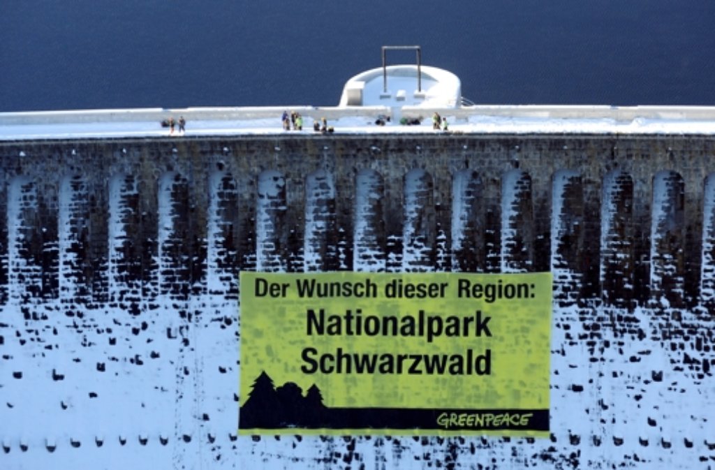 Die Umweltorganisation Greenpeace gibt 2012 eine Umfrage in Auftrag. Das Ergebnis: gut zwei Drittel von 502 Befragten aus den Landkreisen Rastatt, Calw, Freudenstadt und der Ortenau sind für ein Schutzgebiet.