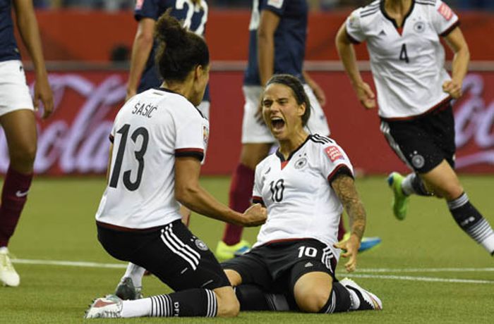 DFB-Frauen ziehen ins Halbfinale ein