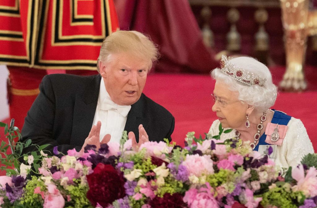 Am Dienstag, der zweite Tag von Trumps Staatsbesuch, traf der US-Präsident die Queen zu politischen Gesprächen.