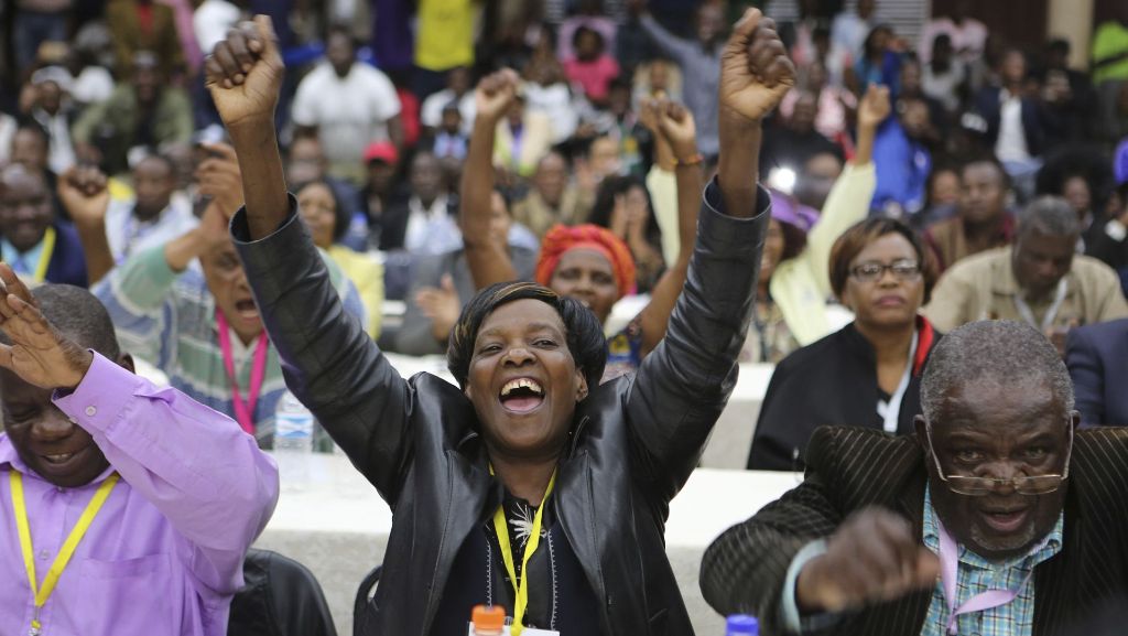 Nach Absetzung von Mugabe: Die Menschen in Simbabwe feiern ihre Freiheit