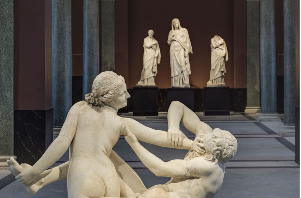 Geschlechterkampf Die marmorne Figurengruppe „Silen und Hermaphrodit“ aus dem Semperbau ist circa 100 vor Christus entstanden.