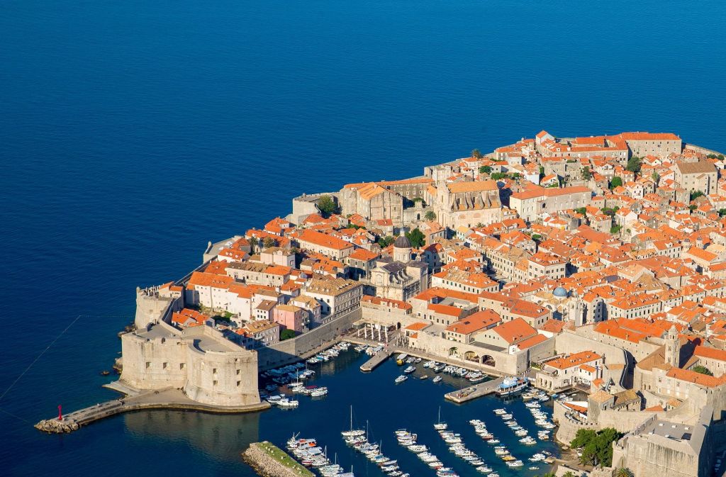 Auch Kroatien ist noch immer ein häuiges Reiseziel und liegt unter den beliebtesten Auslandsreisezielen mit 3,2 Prozent Platz sechs.