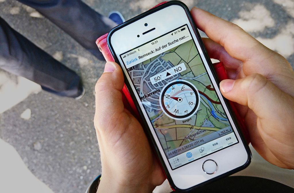 Das Handy wird mit einer kostenfreien App zum Guide, ein Kompass zur leichteren Orientierung ist integriert.