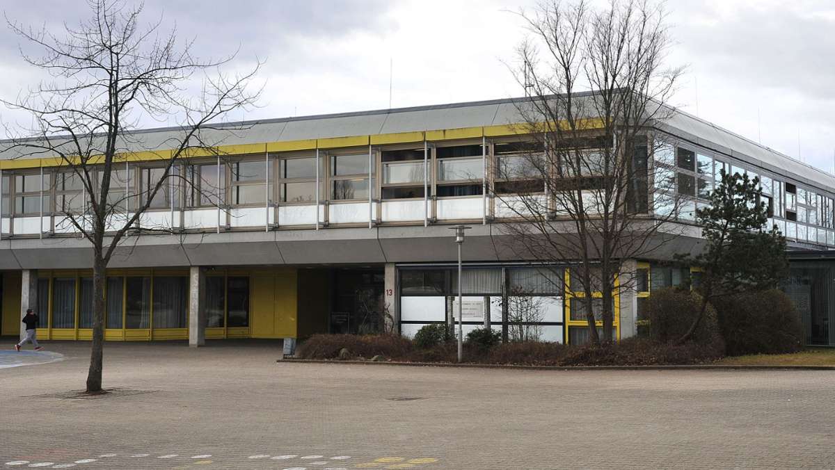 Polizei ermittelt in Herrenberg: Mutmaßliche Brandstiftung an der Theodor-Schüz-Realschule