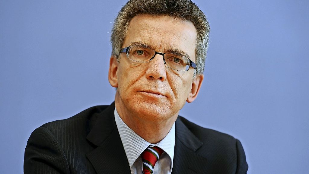  SPD-Fraktionschef Thomas Oppermann spricht im Zuge der BKA-Datenaffäre von einem „Minister für Kontrollverlust“. 