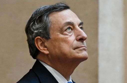 Gibt doch nicht auf: Italiens Ministerpräsident Mario Draghi will weitermachen. (Archivbild) Foto: AFP/ALBERTO PIZZOLI