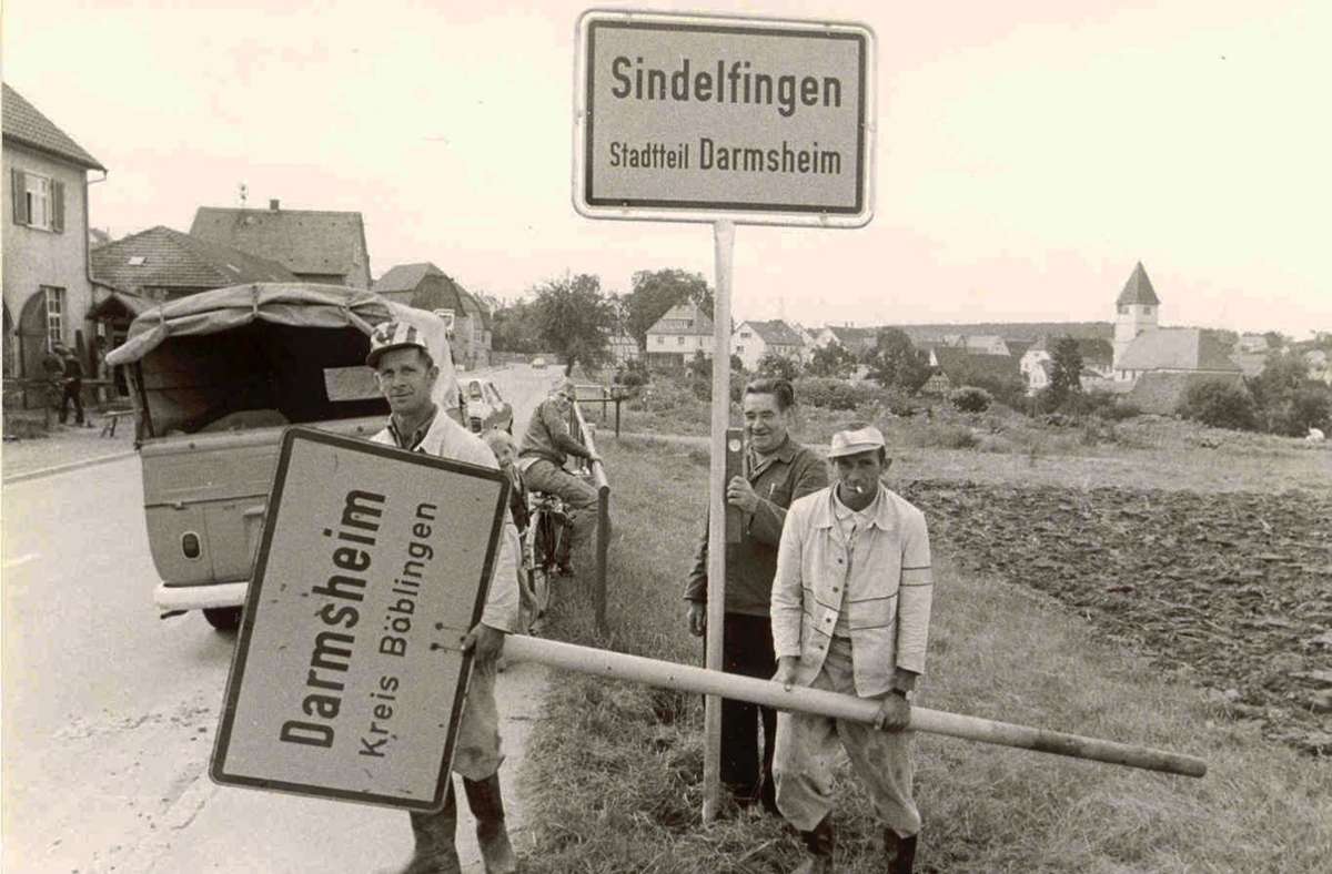 Es war kein großer Vorgang, aber einer mit langem Vorlauf: 1971 hat der Bauhof die Ortsbeschilderung ausgetauscht. Aus Darmsheim im Kreis Böblingen wurde Sindelfingen mit seinem Stadtteil Darmsheim.
