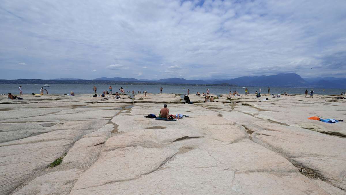 Trockenheit  in Italien: Extrem niedriger Wasserstand im Gardasee