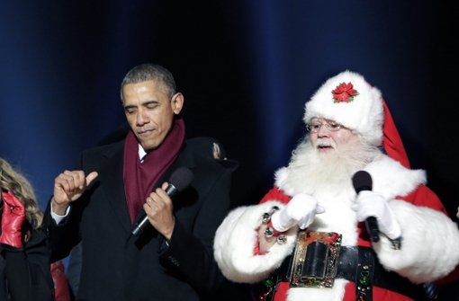 Tanzpaar des Jahres: US-Präsident Barack Obama und der Weihnachtsmann. Foto: dpa