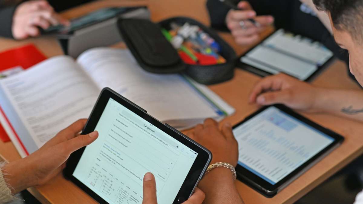 Digitale Schule: Tablet statt Tafel – Der Weg der Schulen aus der Kreidezeit