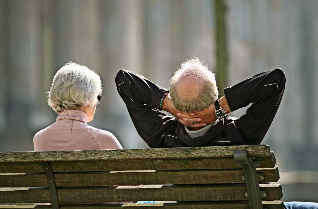 5. Alterssicherung: Jeder Siebte gab an, sich Sorgen um die Alterssicherung zu machen. Unklar ist, wie sich in Renten in Zukunft entwickeln werden. Viele befürchten, dass die Vorsorge nicht ausreicht. .