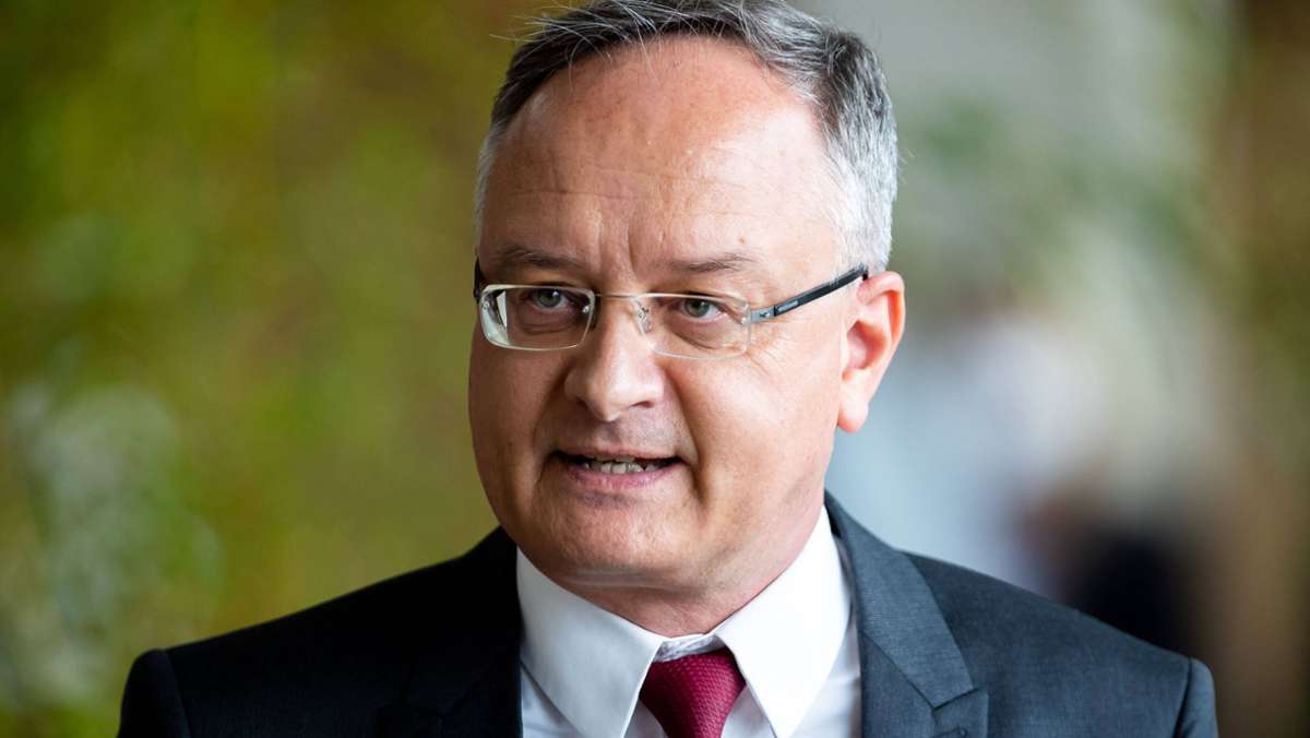  SPD-Fraktionschef Andreas Stoch äußert Sympathie für die Inhalte des grün-schwarzen Koalitionsvertrags – fügt aber auch an: „Wer regiert, darf nicht nur wollen.“ 